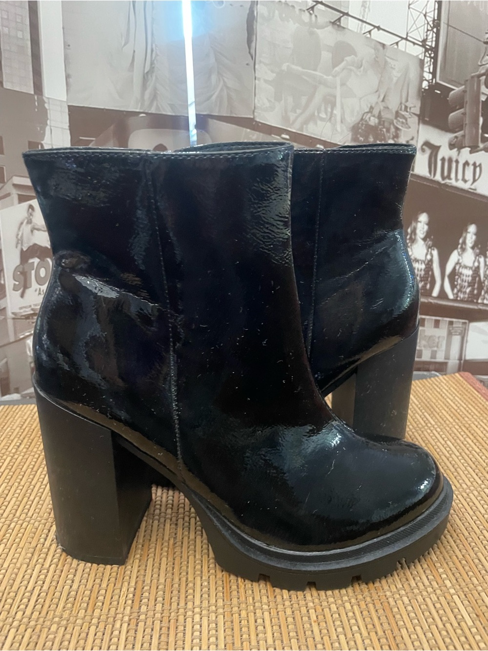 Wild Pair Vanessa Black Boots/ Patent Block Heel Platform Ankle Boots 8, Cute!